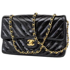 Chanel Classic Flap Chevron Quilted Medium 232106 Black Shoulder Bag