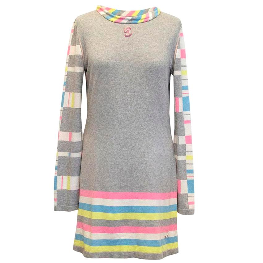 Chanel grey sweater dress US 6 For Sale