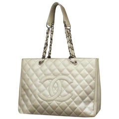 Chanel Shopping Quilted Caviar Iridescent Chain Grand Gst 230471 Shoulder Bag