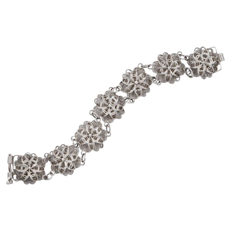 Silver Filigree Flower Design Link Bracelet circa 1930s For Sale at 1stDibs  | silver filigree bracelet