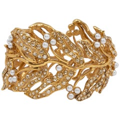 Retro Oscar de la Renta Bamboo Leaf Faux Pearl Hinged Cuff Bracelet in Gold