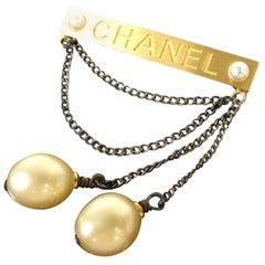 Chanel Gold 01a Pearl Chain Brooch 232025