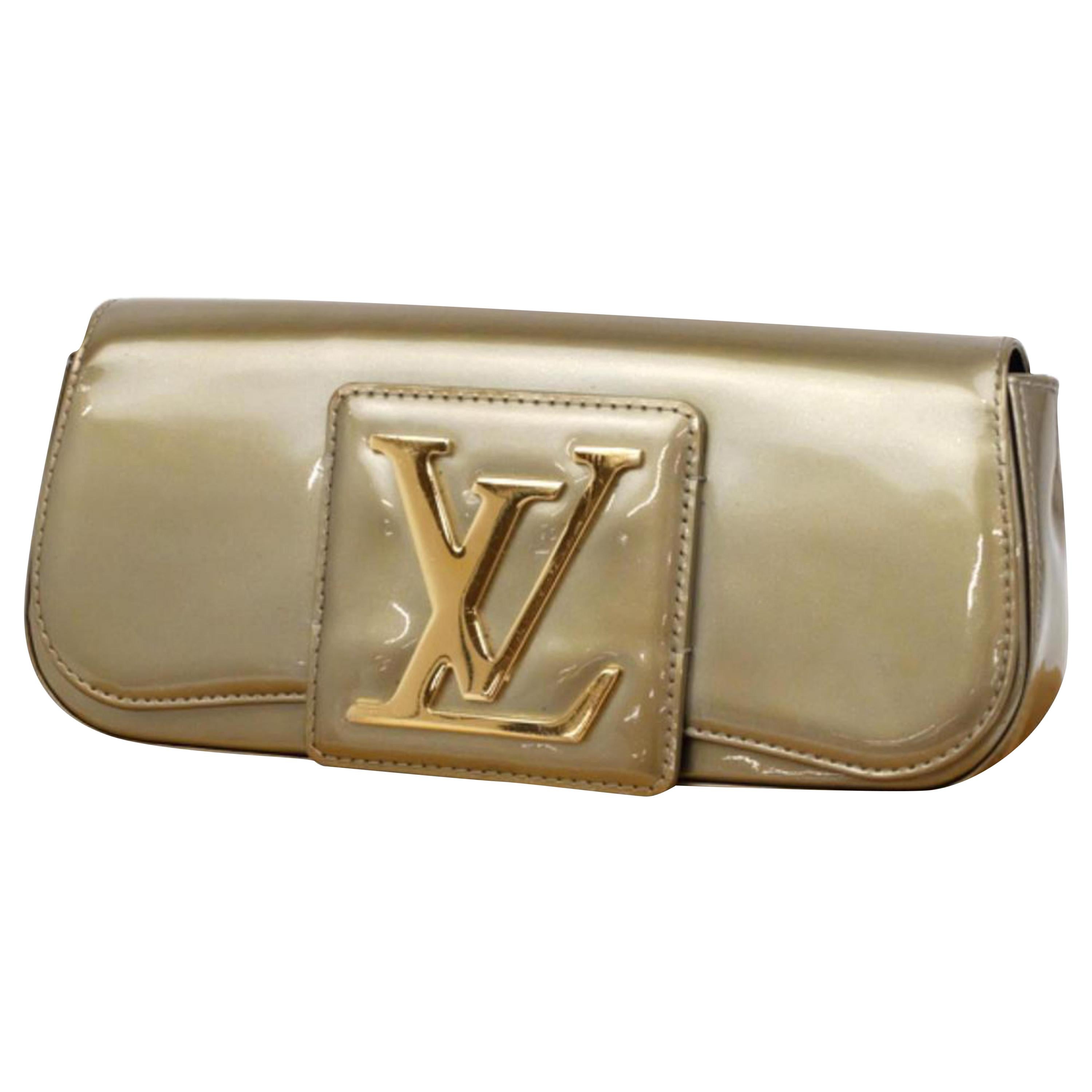 Louis Vuitton SoBe Khaki Monogram Vernis 232057 Green Patent Leather Clutch For Sale