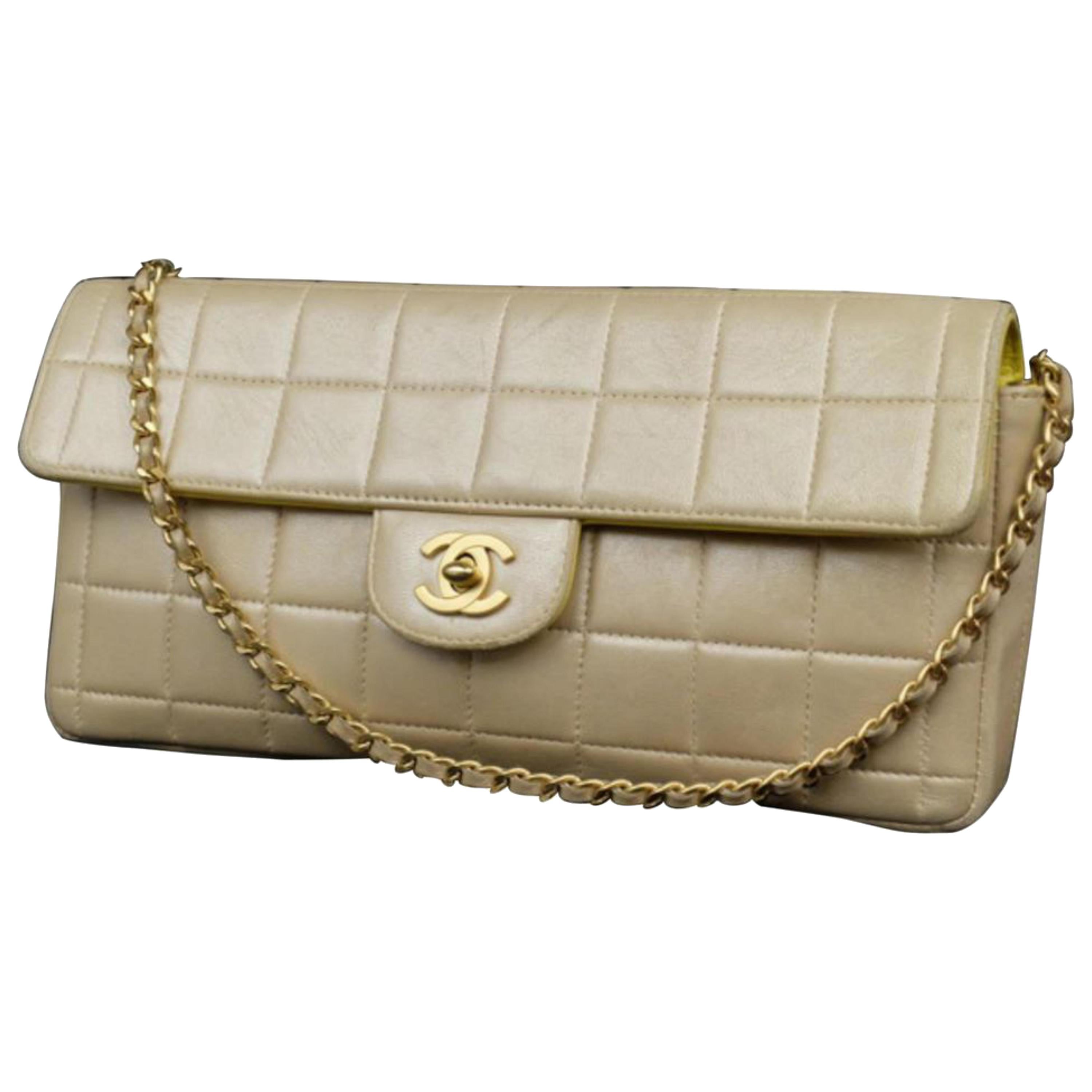 Chanel Classic Flap East West Pearlized 226022 Iridescent Beige Shoulder Bag For Sale