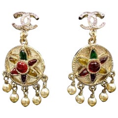 Chanel Gold 07p Gripoix Stone Cc Dangle Drop 225139 Earrings
