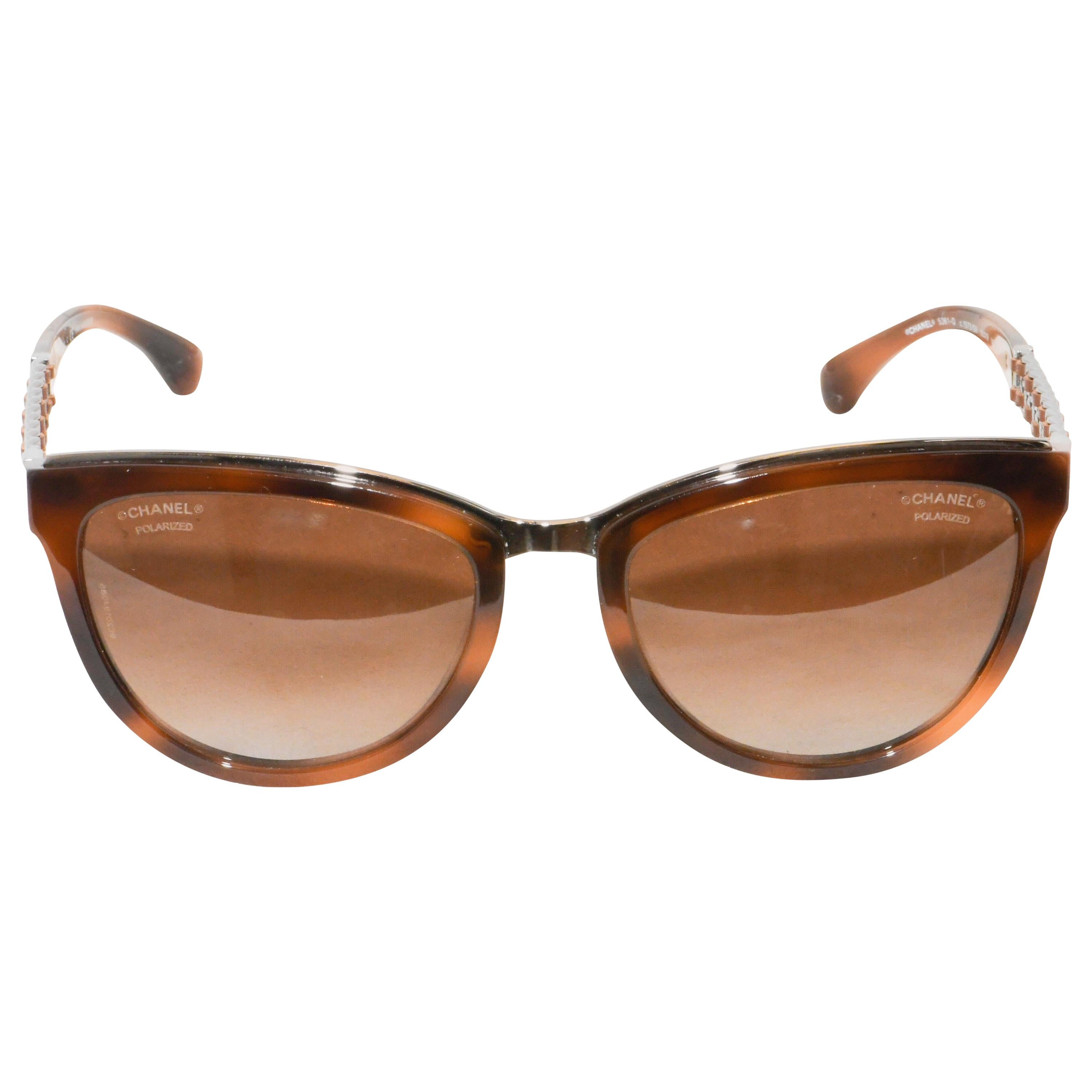 Cat-Eye Interlocking CC Logo Sunglasses