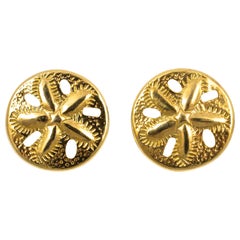 ZZ 14K Gold Sand Dollar Design Stud Earrings