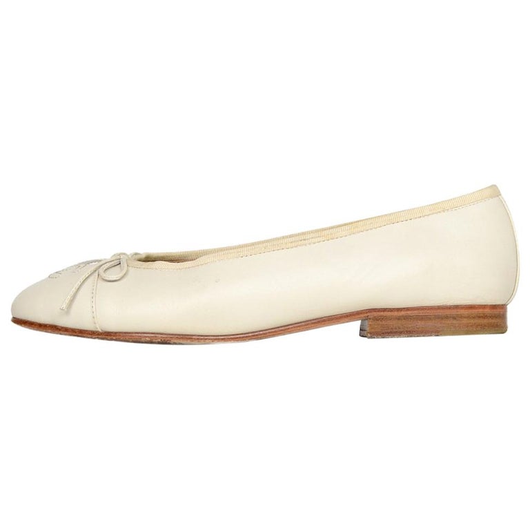 Chanel Cream Leather CC Ballet Flats Sz 37 at 1stDibs