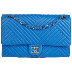 2016 Chanel Blue Chevron Quilted Lambskin Large CC Crossing Flap Bag at  1stDibs