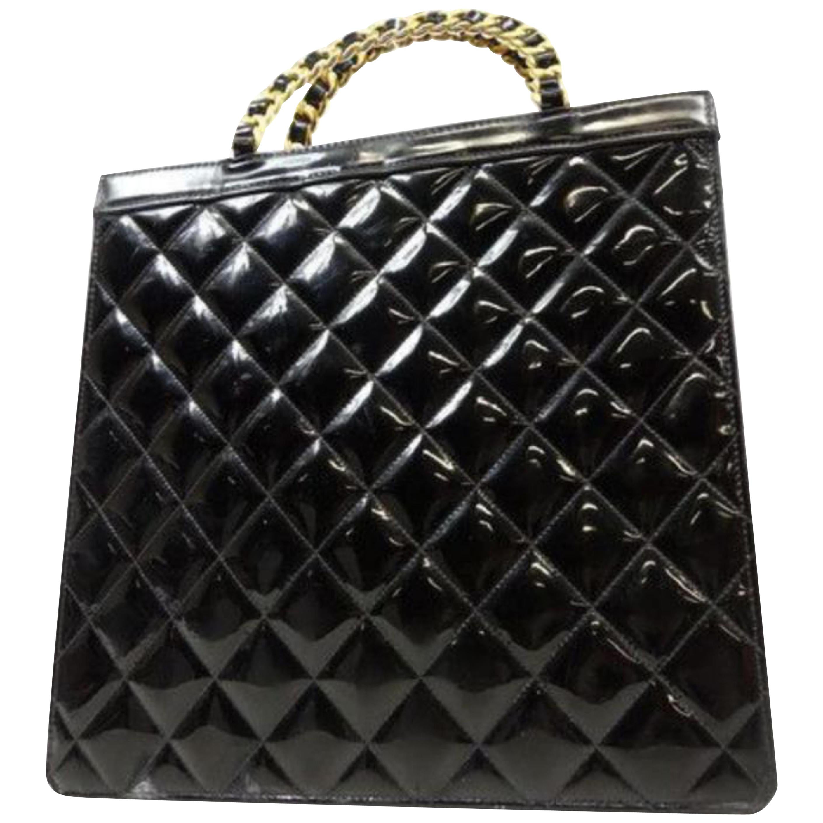 Chanel Quilted Chain 230269 Black Patent Leather Tote For Sale