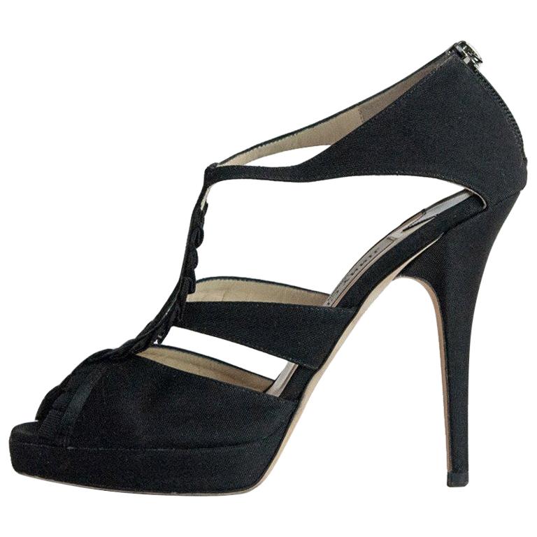 Jimmy Choo - Sandales en satin noir en vente