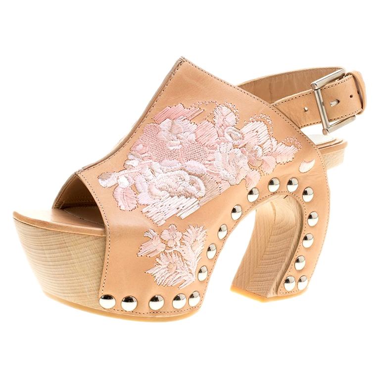 Alexander McQueen Peach Leather Embroidered Slingback Wooden Clogs Size 36  For Sale at 1stDibs