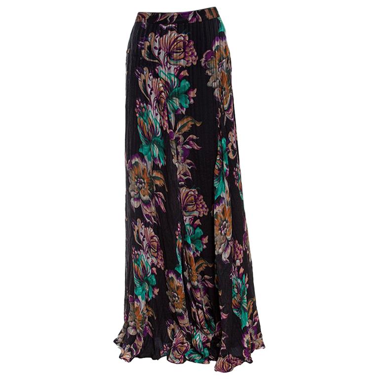 Etro Black Floral Printed Crinkled Silk Maxi Skirt M For Sale at 1stDibs