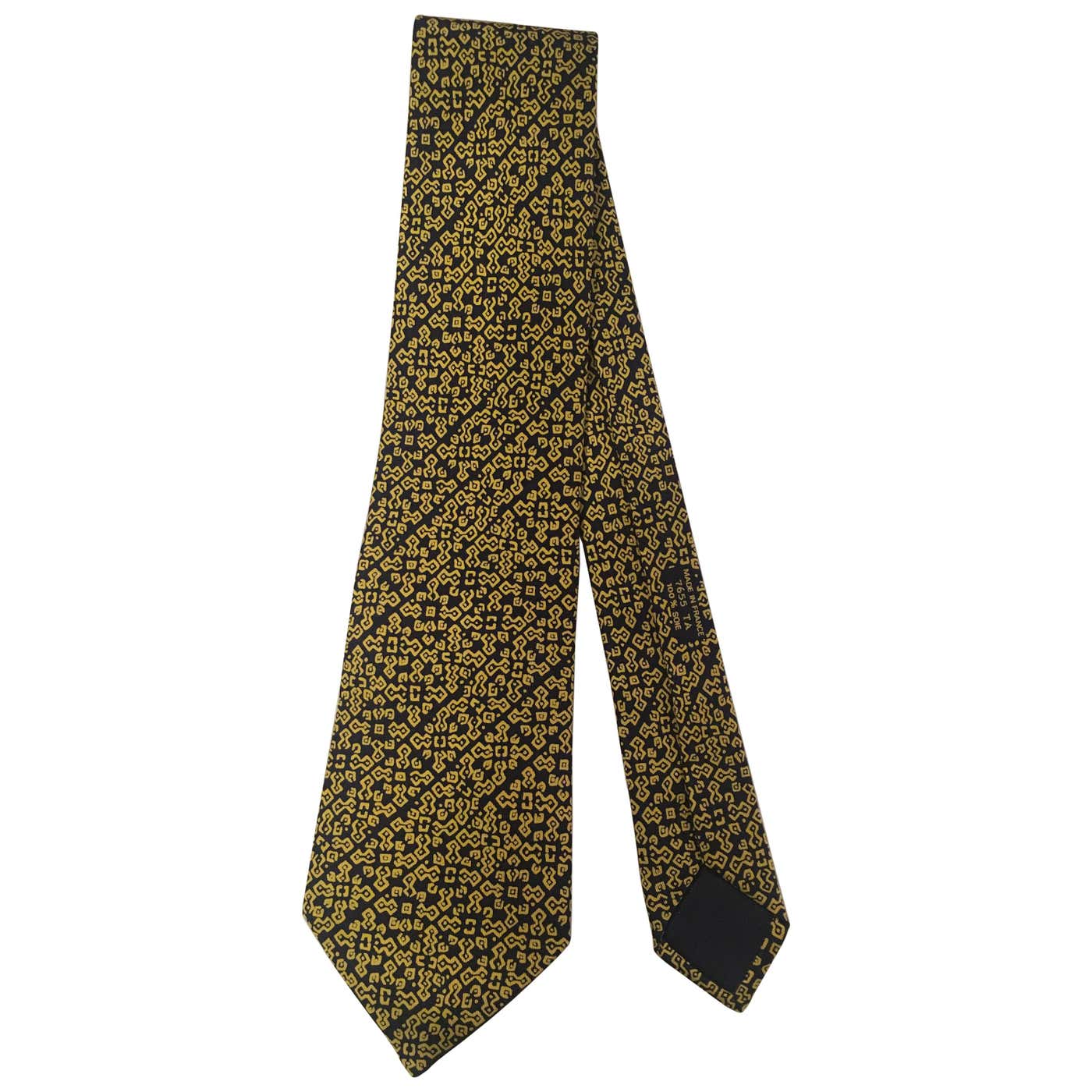 Hermes Silk Tie For Sale at 1stDibs
