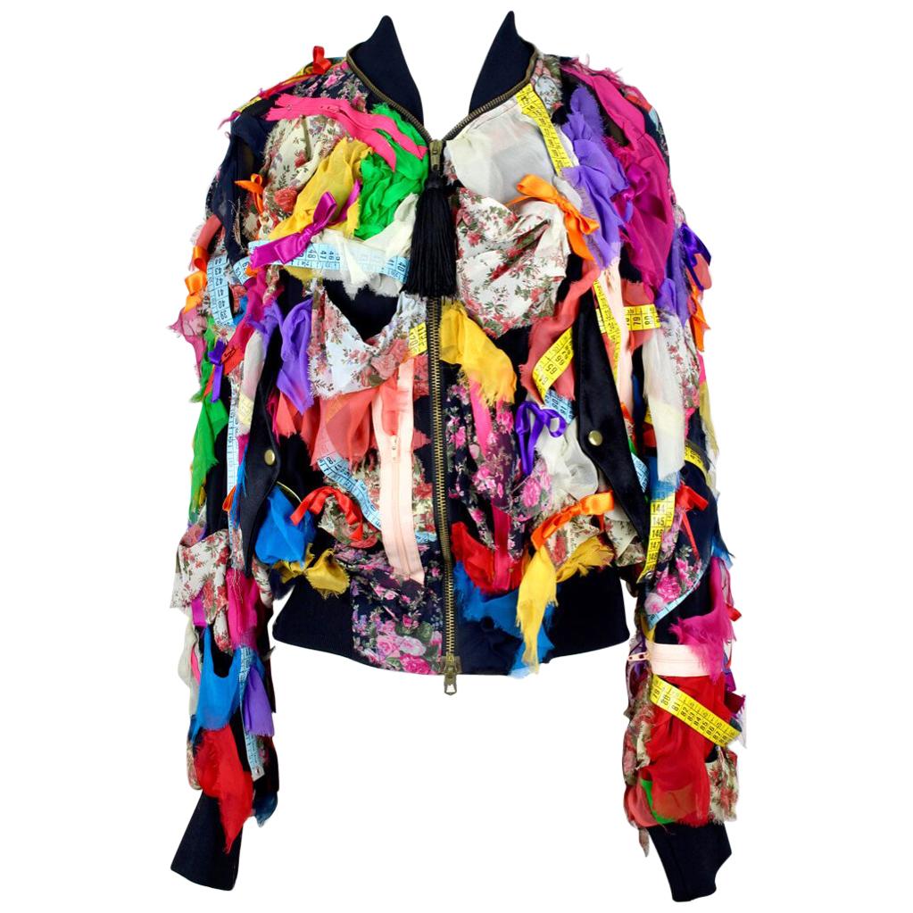 MOSCHINO COUTURE ! Bomber en soie multicolore décoré à la main, S/S 1991 en vente