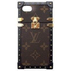 Louis Vuitton Eye-Trunk iPhone 6 & 6s holder