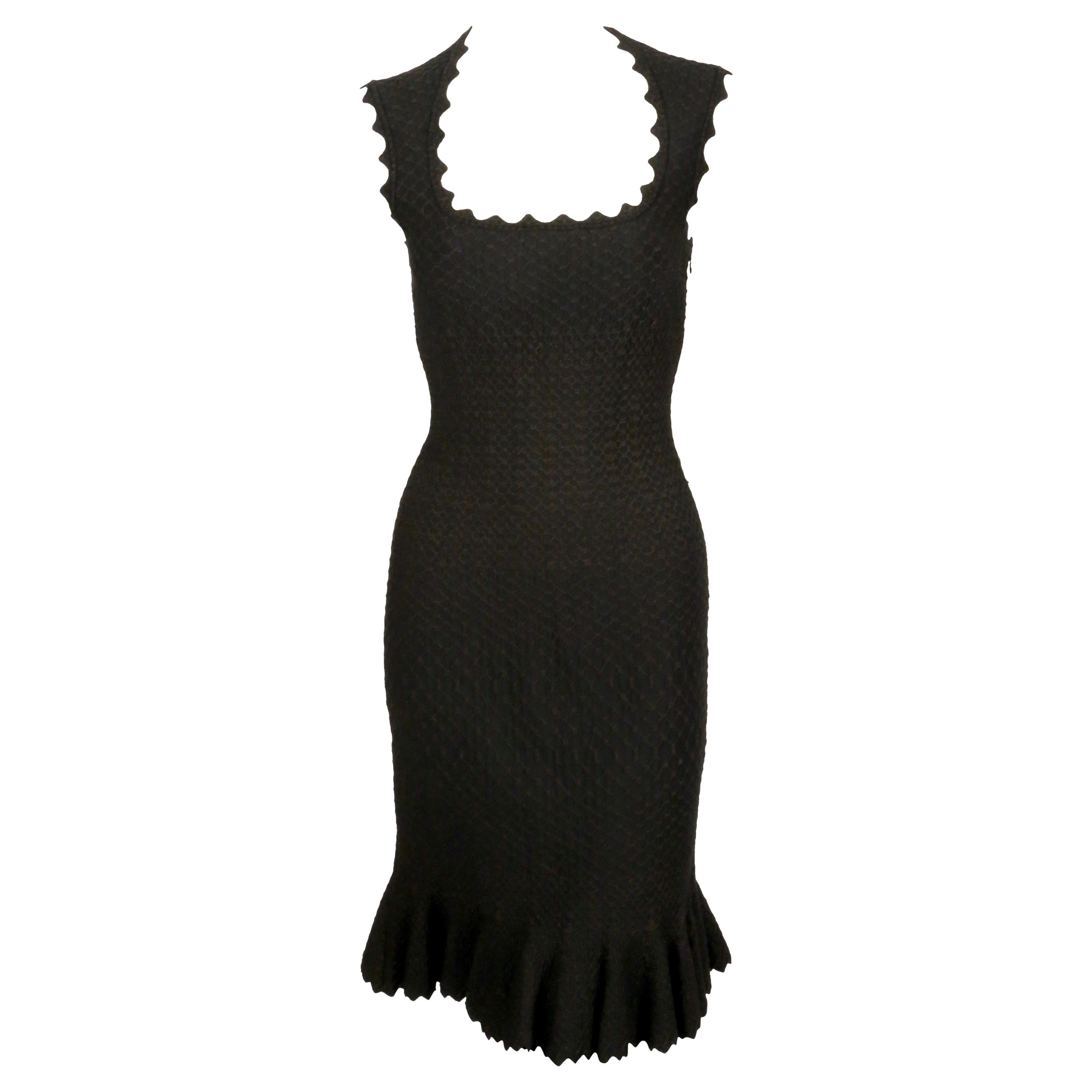 AZZEDINE ALAIA honey-comb woven dress with scalloped neck and fluted hem For Sale