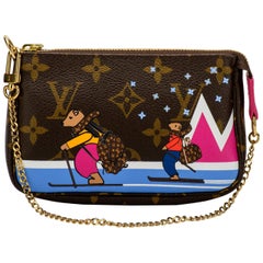 Nouveau dans la boîte Louis Vuitton Limited Edition Bears Mini Pouchette Bag