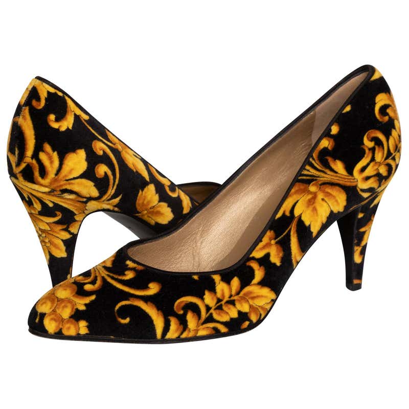 Gianni Versace Neon Green Leather Square Toe Heels For Sale at 1stdibs