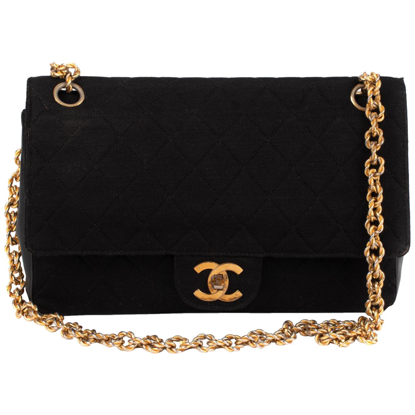 Handbag Chanel vintage in Black Jersey And Leather, GHW !