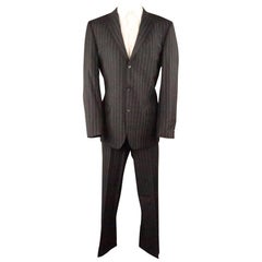 GUCCI 42 Black & White Pinstripe Wool 34 27 Notch Lapel Suit