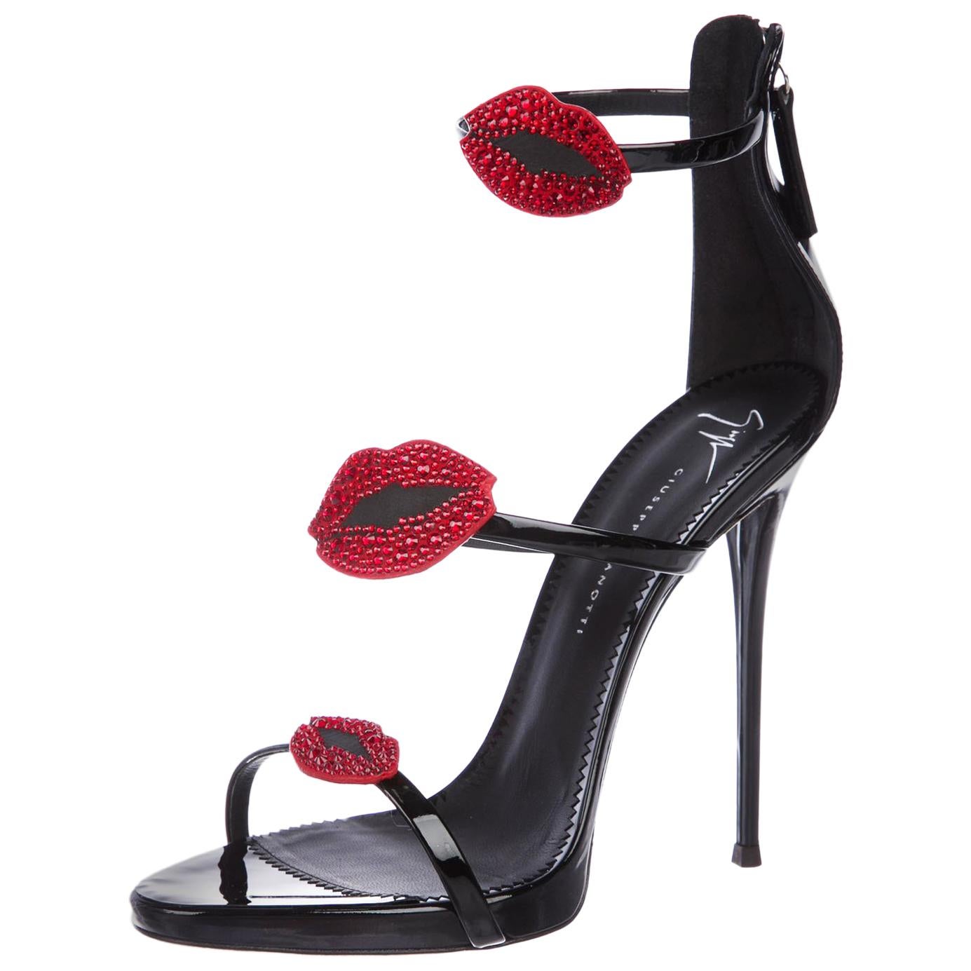New Giuseppe Zanotti Coline Crystal Lips Black Patent Leather Stiletto Sandals 9 For Sale