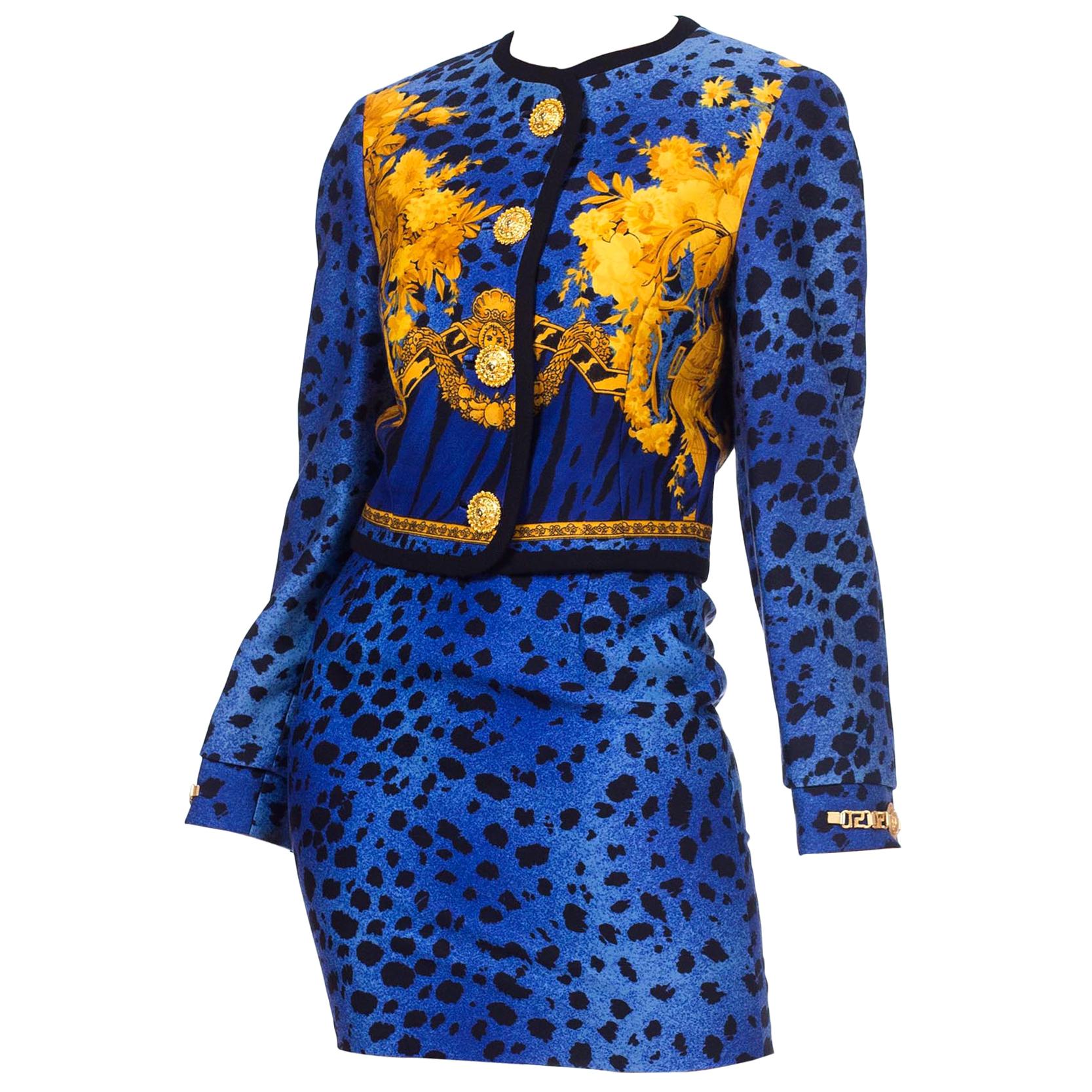 1990S GIANNI VERSACE Blue Baroque Leopard Print  Skirt Suit With Gold Chain Har For Sale