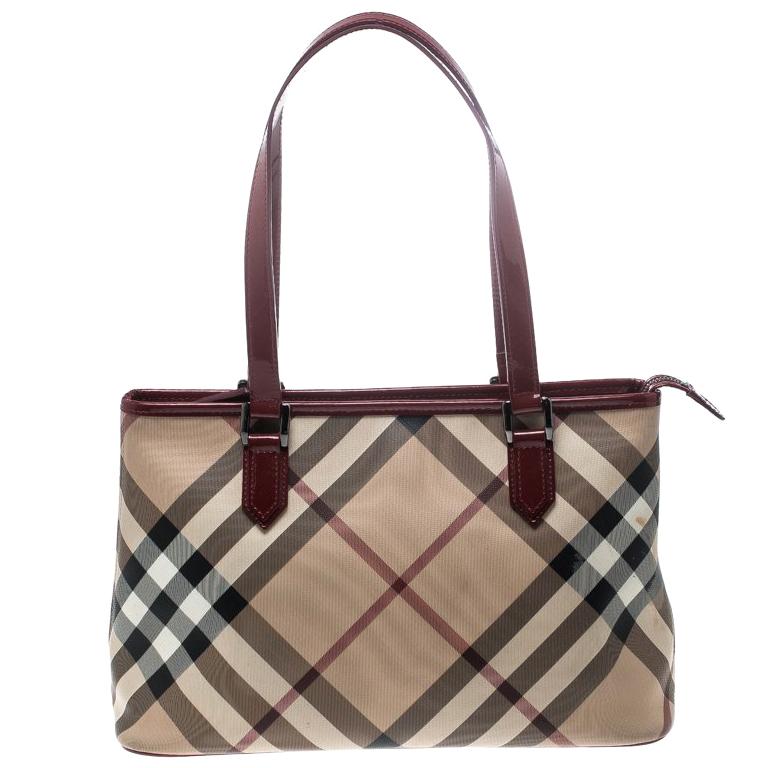 Burberry Beige/Red Supernova PVC and Patent Leather Small Nickie Tote ...