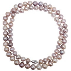 Long collier de perles baroques des mers du Sud graduées, fermoir en argent sterling, 98 cm