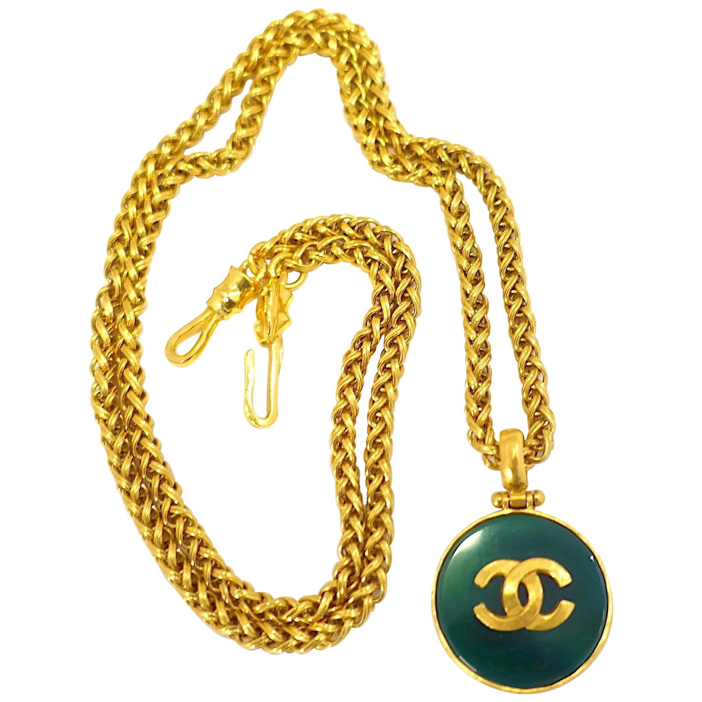 Vintage Signed Chanel 95A Green CC Logo Pendant Necklace