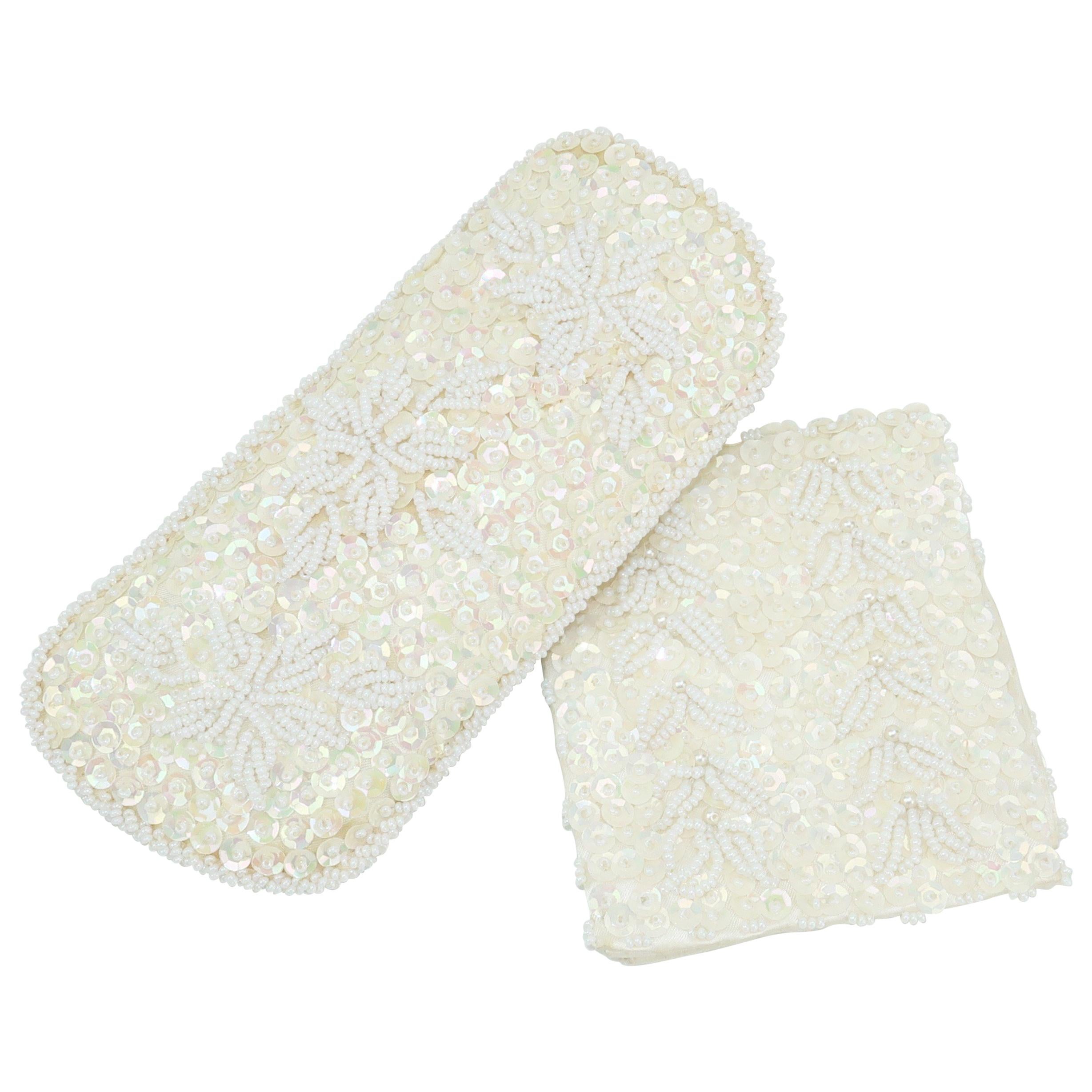 Walborg C.1960 White Sequin & Seed Bead Evening Wallet & Glasses Case
