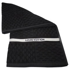 A GROUP OF TWELVE COTTON BEACH TOWELS, LOUIS VUITTON, CIRCA 2010