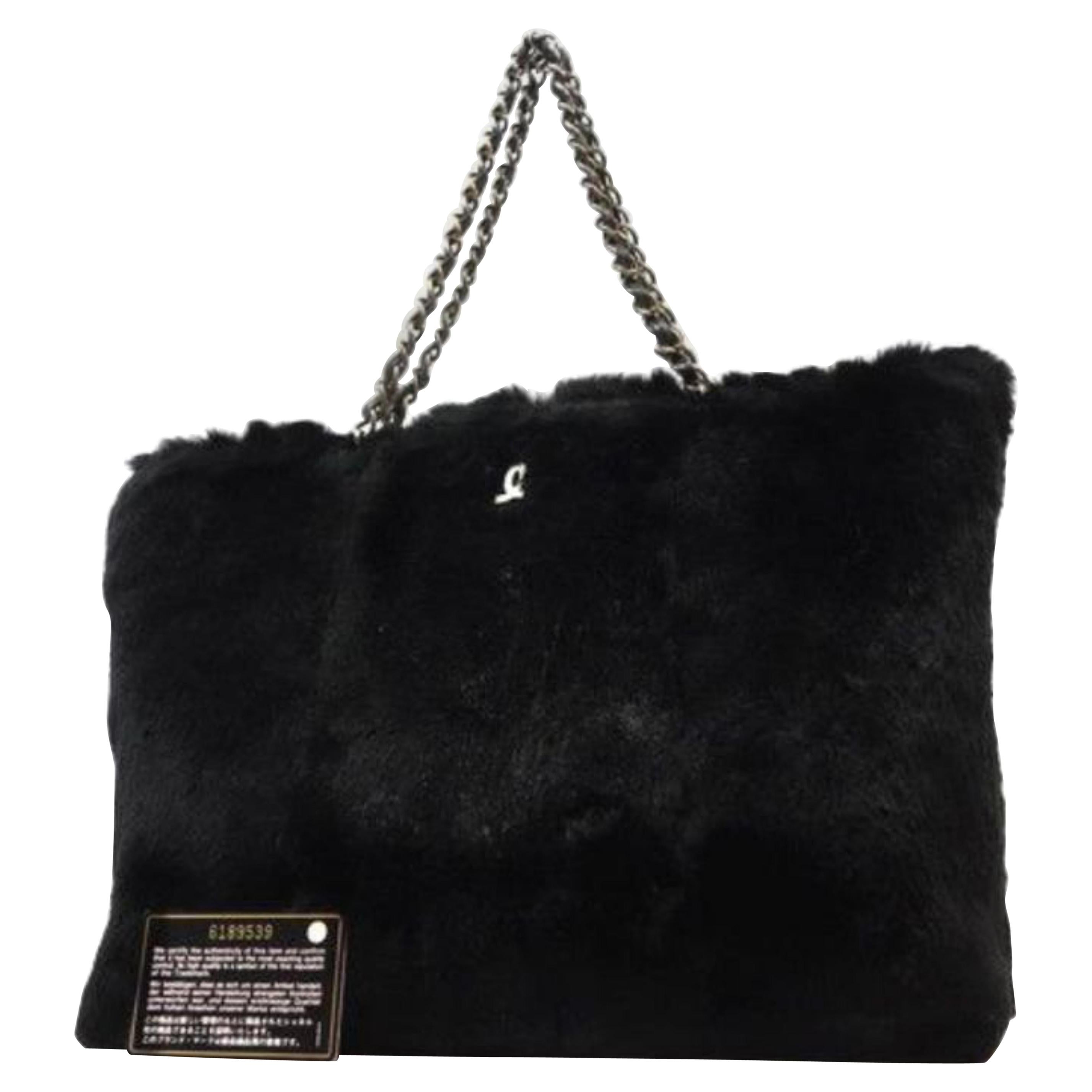 Chanel Cc Chain Tote 227177 Black Rabbit Fur Shoulder Bag For Sale at ...