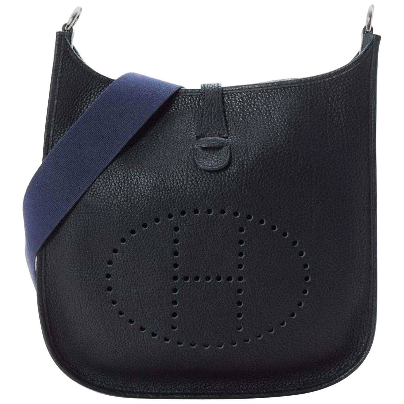 Hermès Evelyne Navy Togo Gm 868787 Blue Leather Messenger Bag For Sale