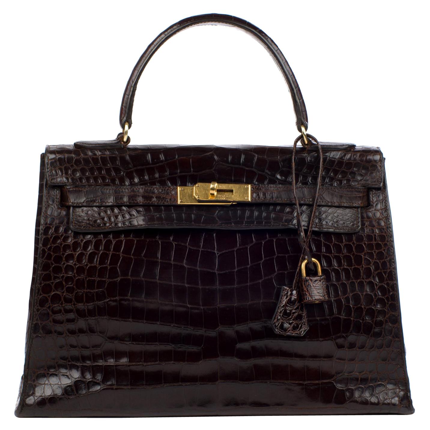 Hermès Kelly 32 sellier vintage bag in brown crocodile, gold hardware !