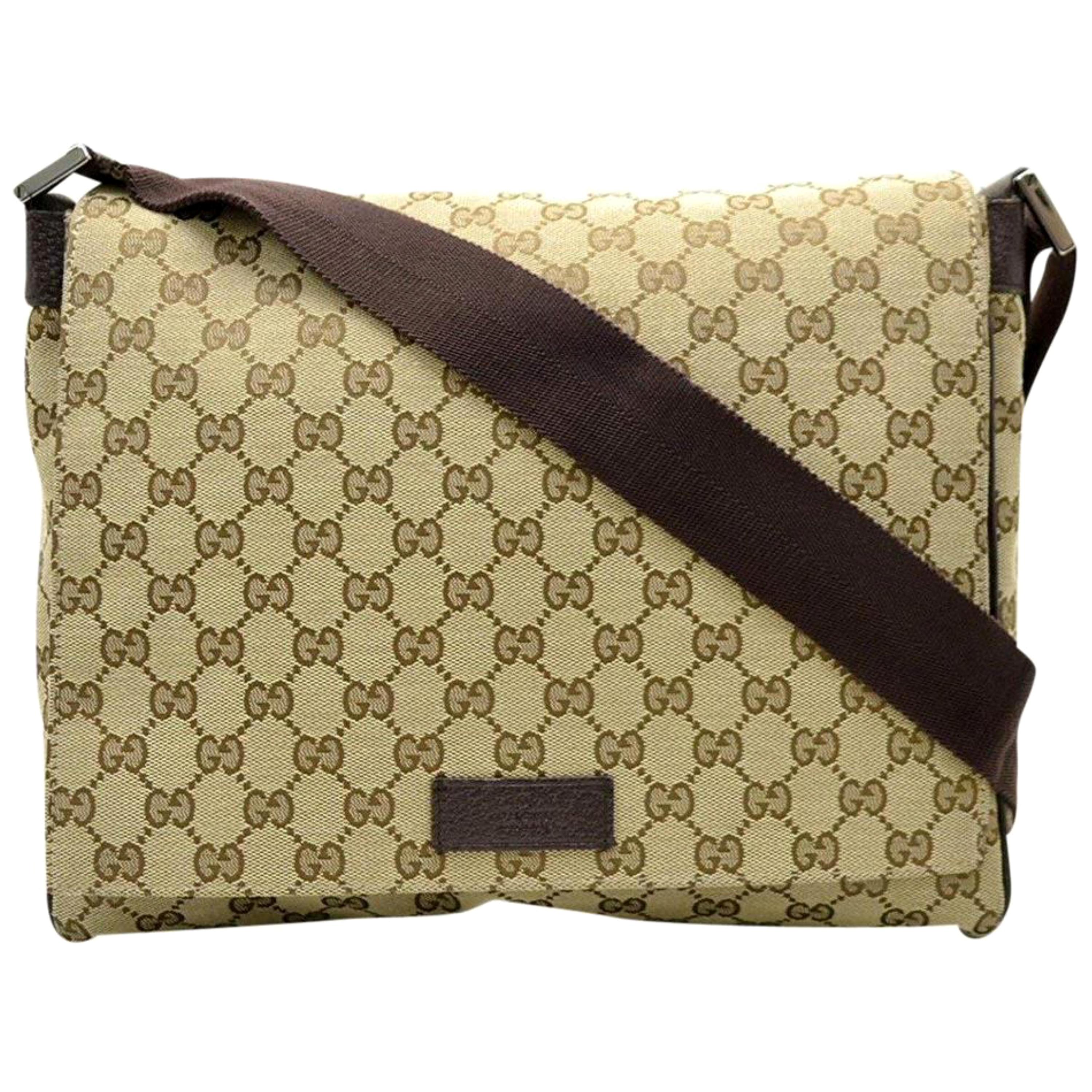 Gucci Monogram Signature Messenger 867749 Brown Canvas Cross Body Bag en vente