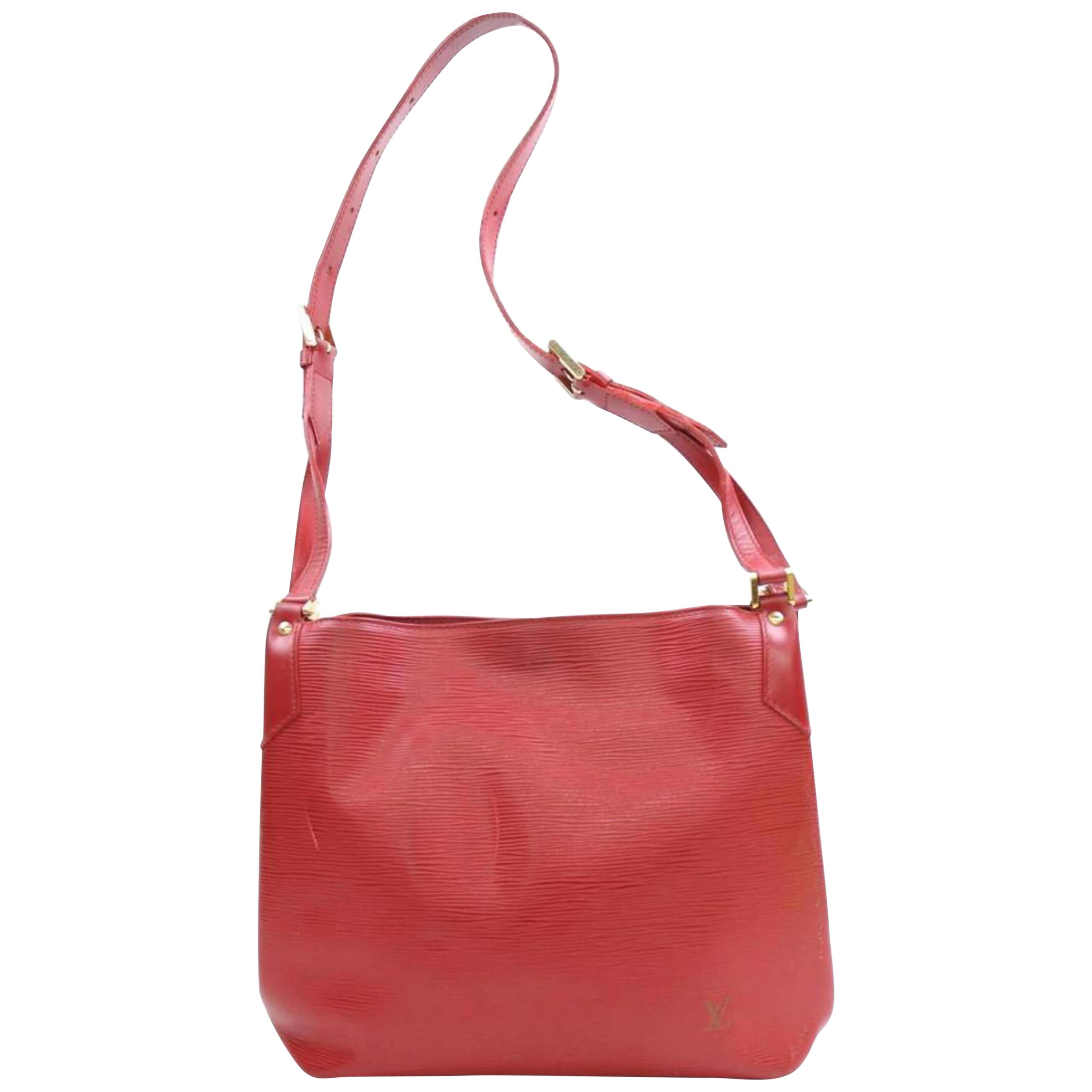 Louis Vuitton Mandara Epi Mm Hobo 868362 Red Leather Shoulder Bag For Sale