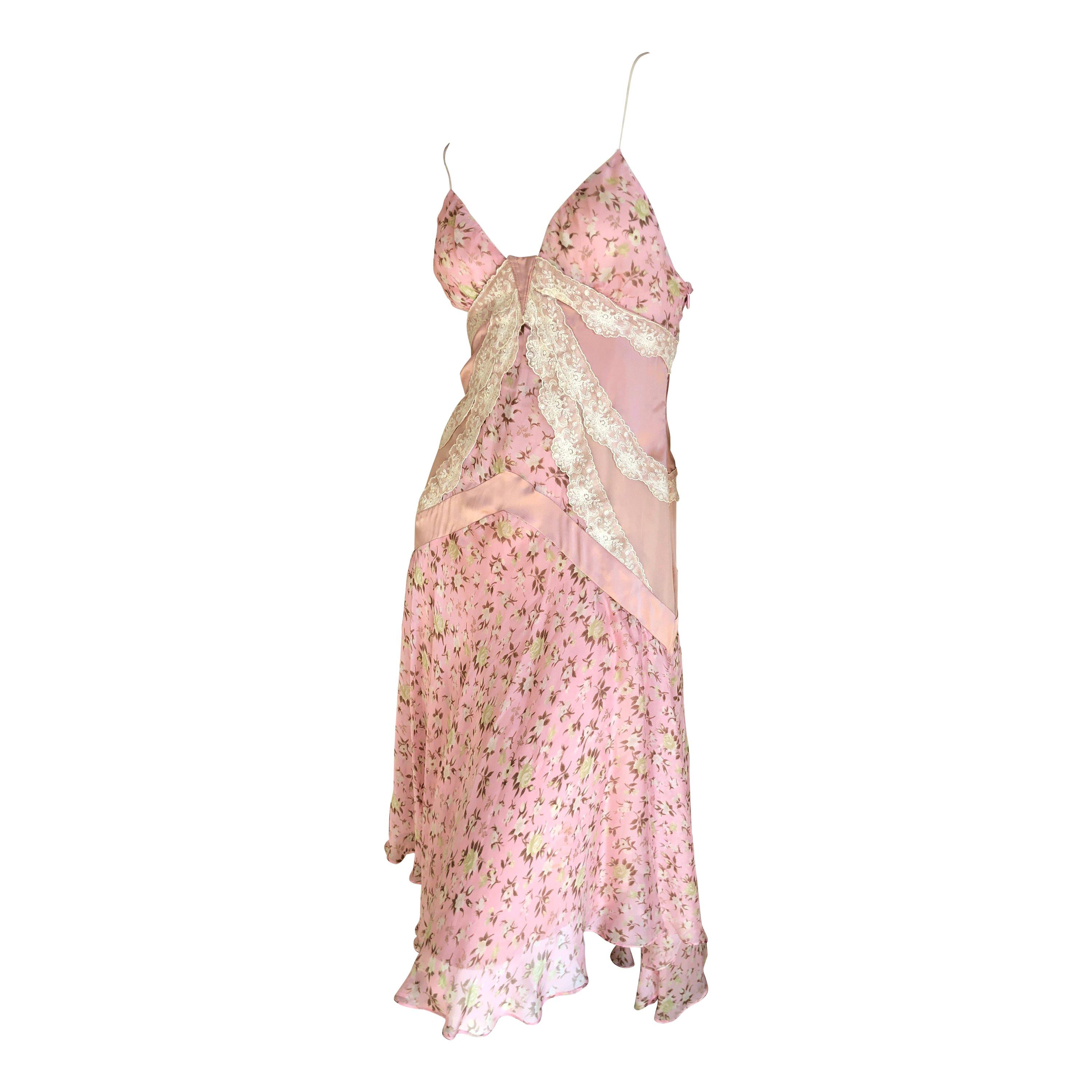 D&G Dolce & Gabbana Romantic Pink Silk Dress with Lace Details For Sale