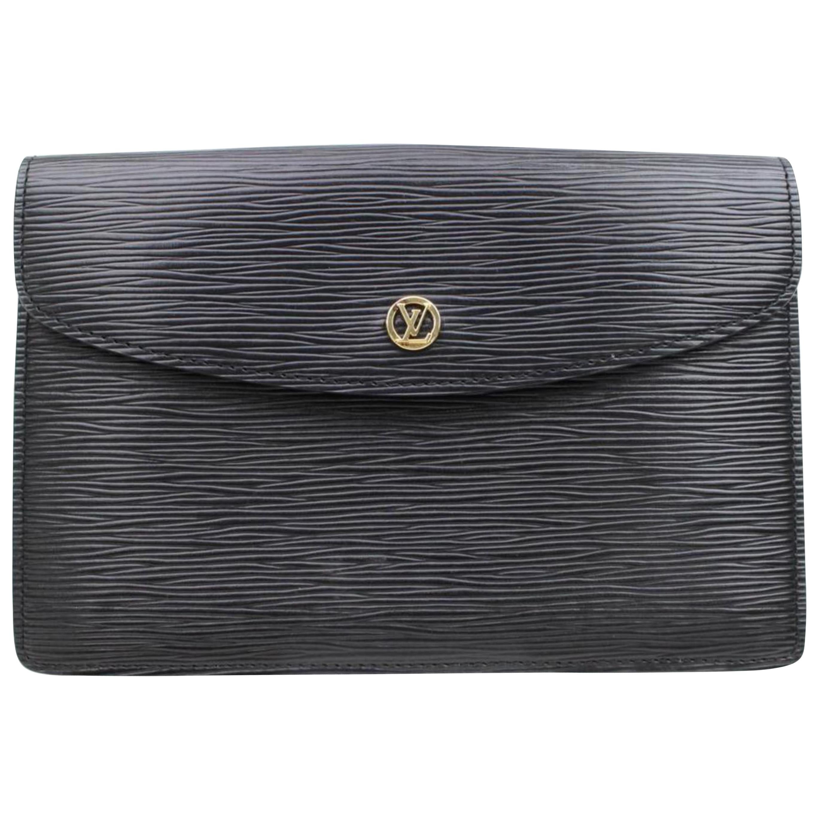 Louis Vuitton Montaigne Pochette Noir Envelope 868807 Black Leather Clutch For Sale