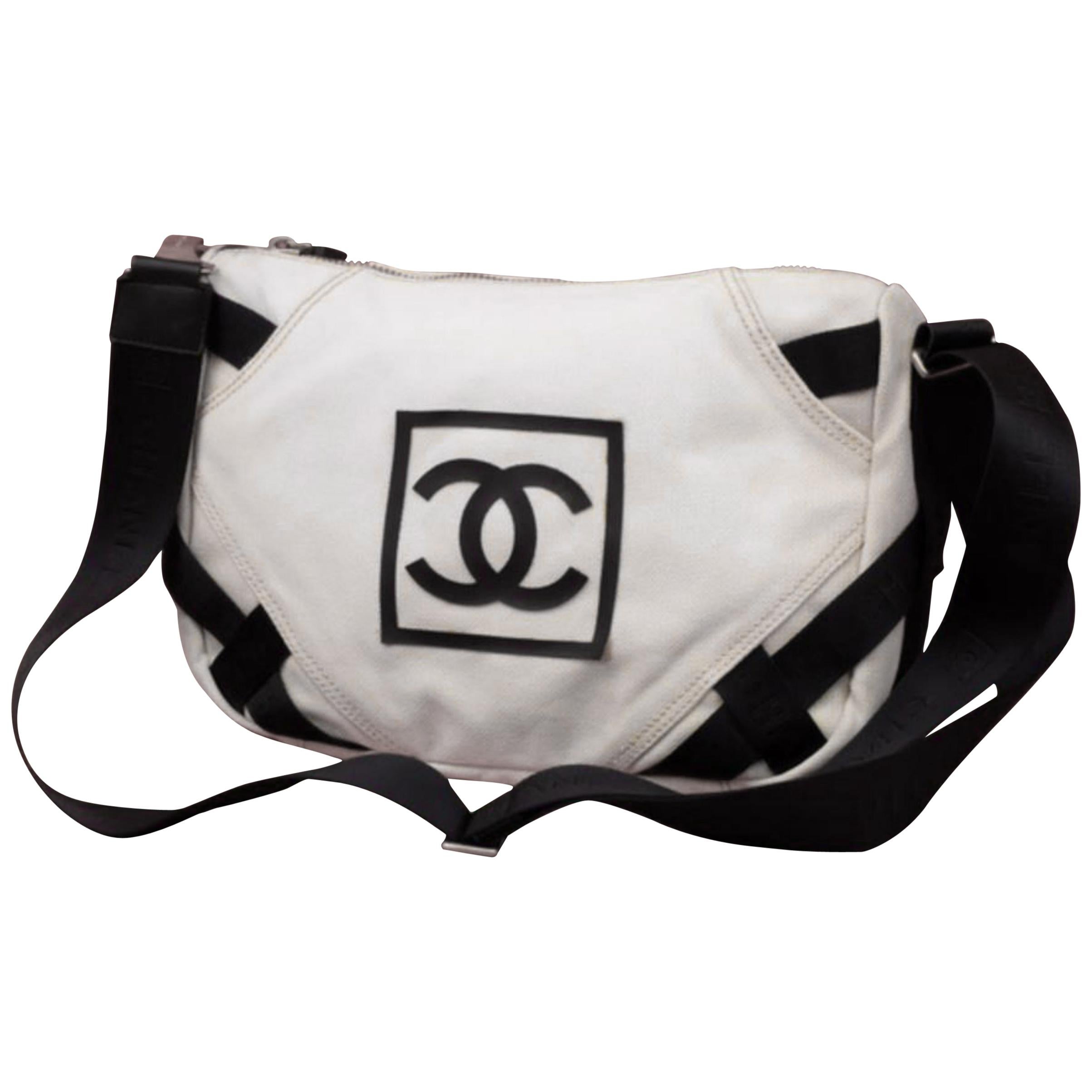 Chanel Messenger Bicolor Cc Logo Sports 233994 White Canvas Messenger Bag For Sale