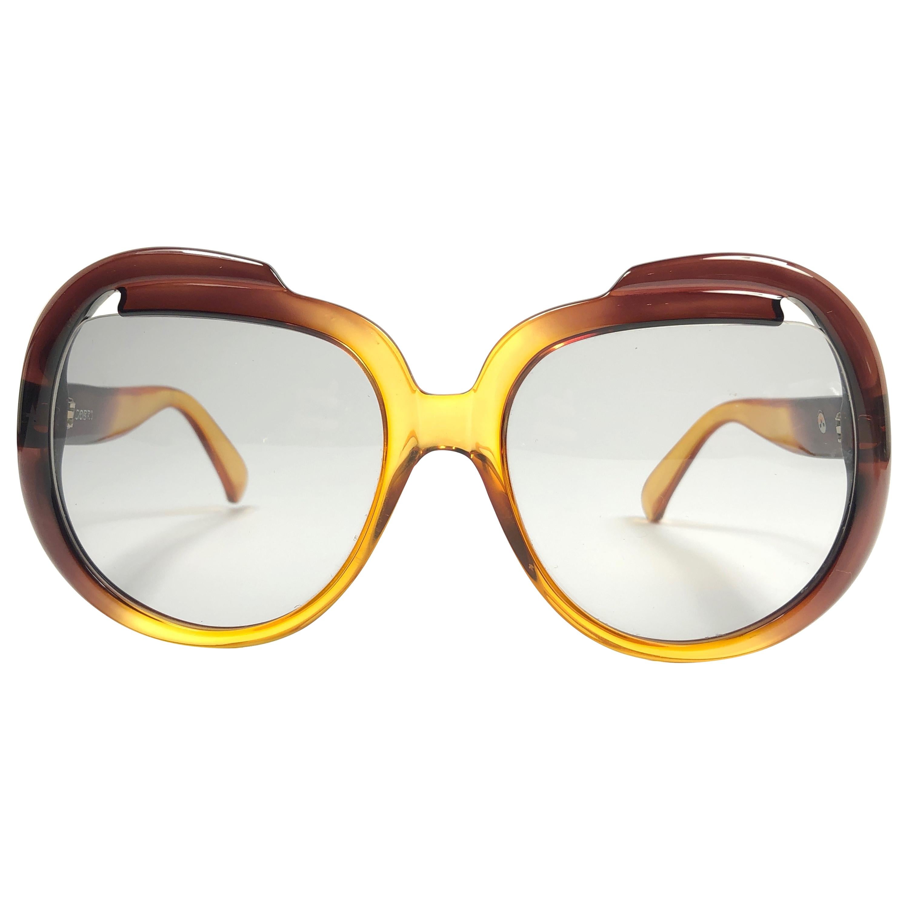 New Vintage Cobra Optyl 3000 Ombre Amber Oversized Optyl Sunglasses For Sale