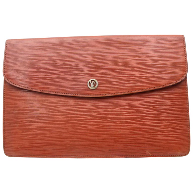 Louis Vuitton Montaigne 867317 Brown Leather Clutch For Sale at 1stDibs