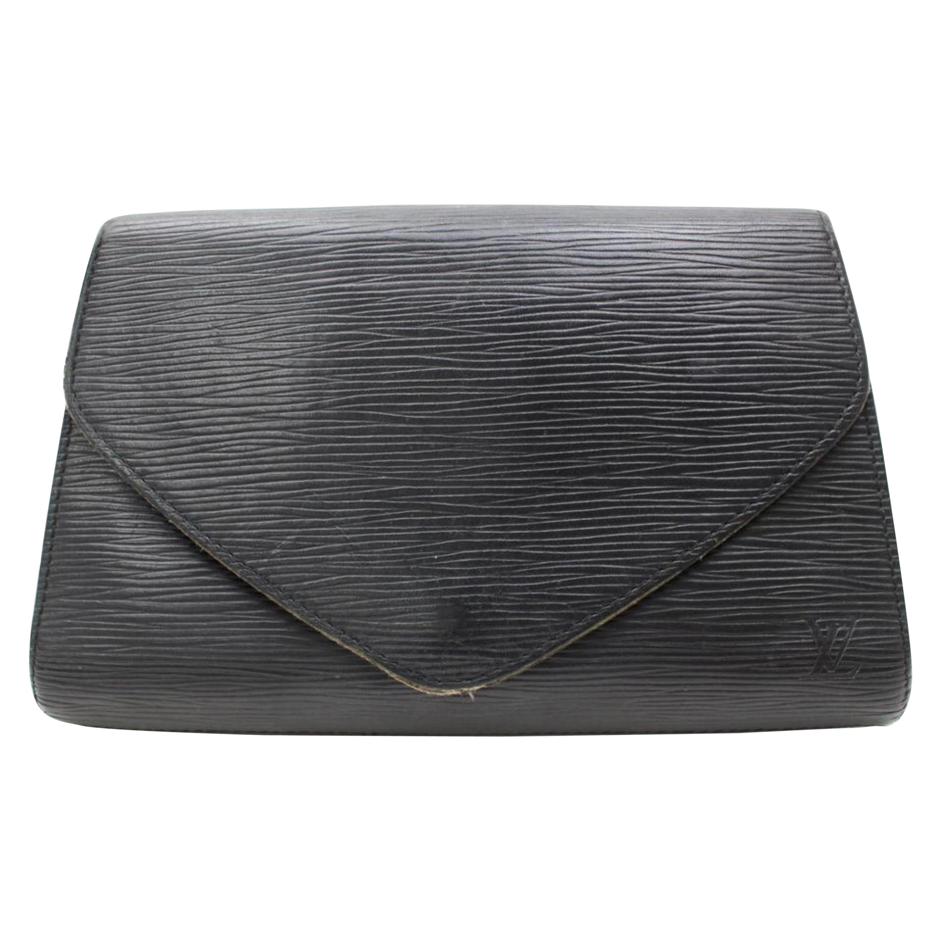 Louis Vuitton Pochette Noir Art Deco 868159 Black Leather Clutch For Sale