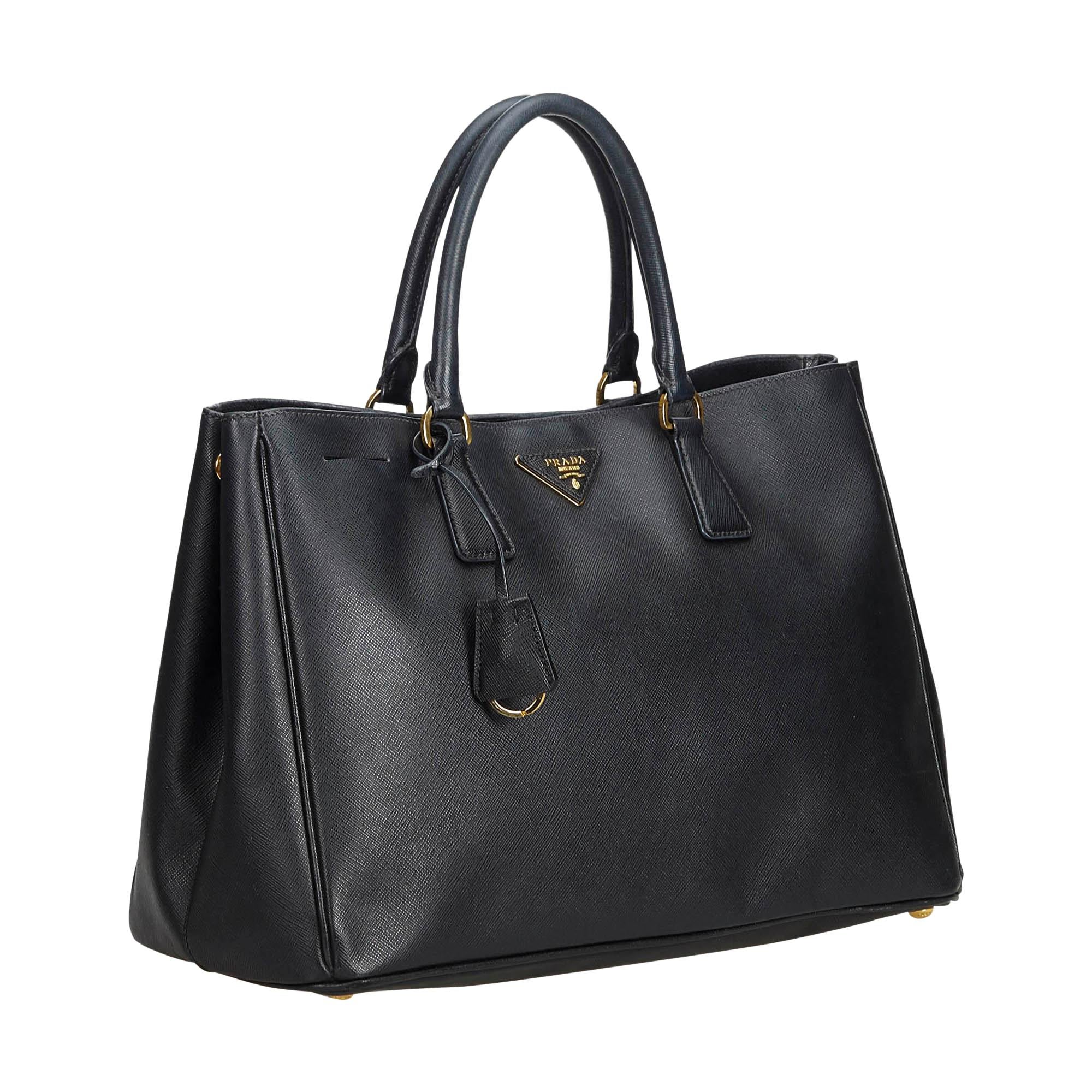 Prada Black Leather Saffiano Galleria Handbag