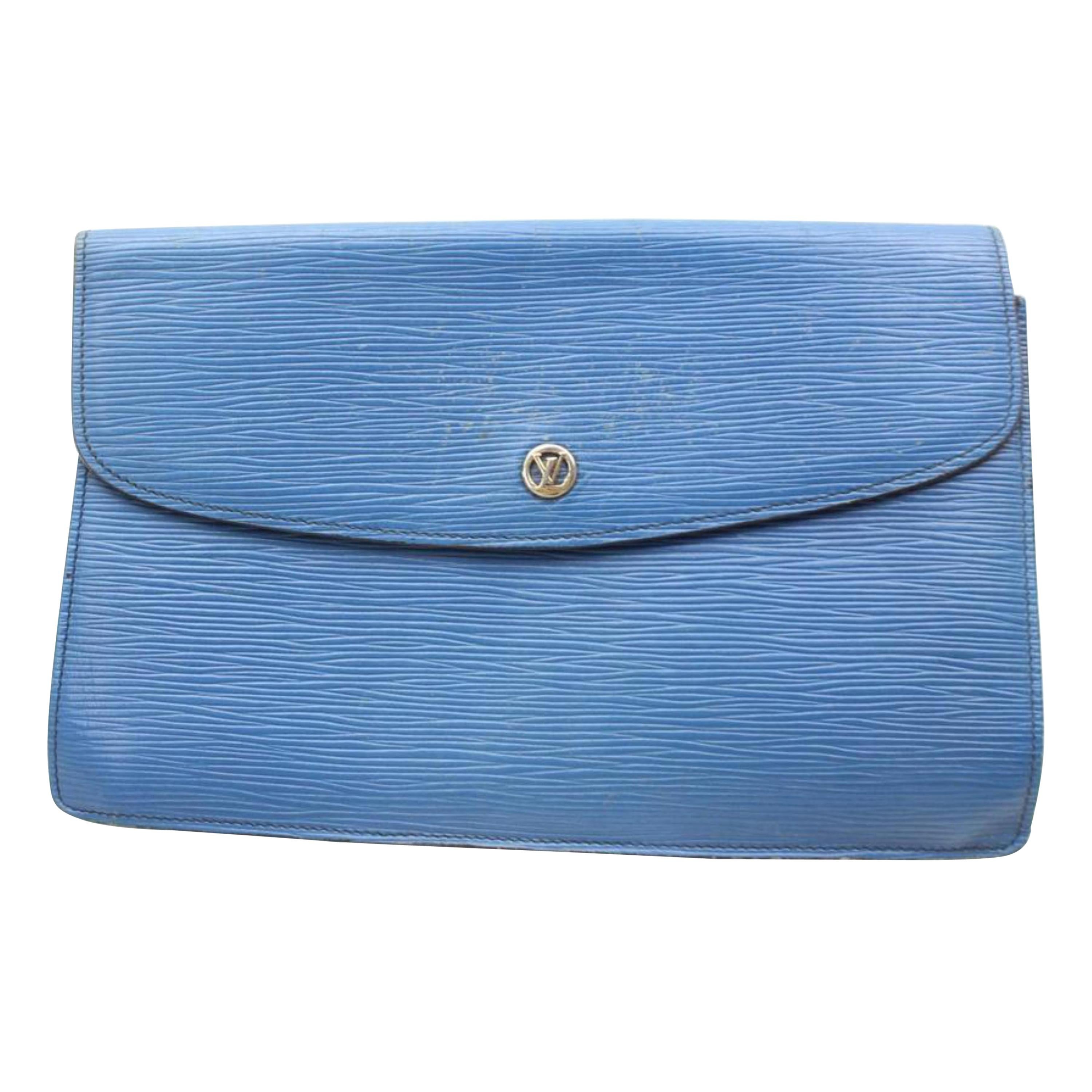 Louis Vuitton Montaigne Pochette Epi Toledo Envelope 869476 Blue Leather Clutch For Sale