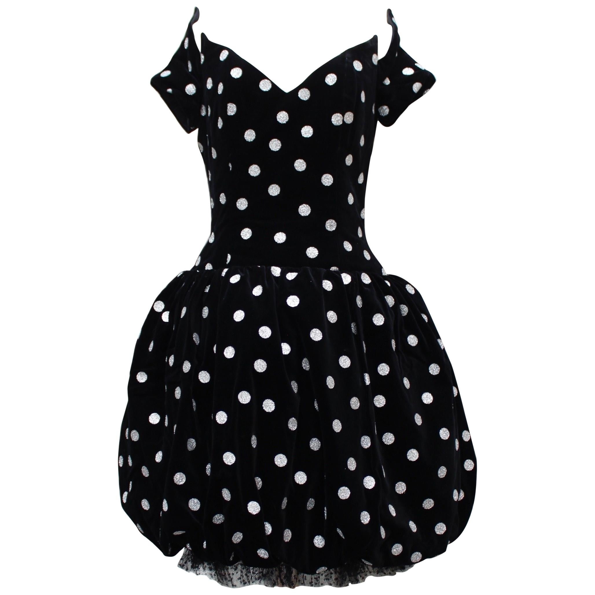 Lanvin lovely ball-shaped dress in black velvet with silvery dots For Sale