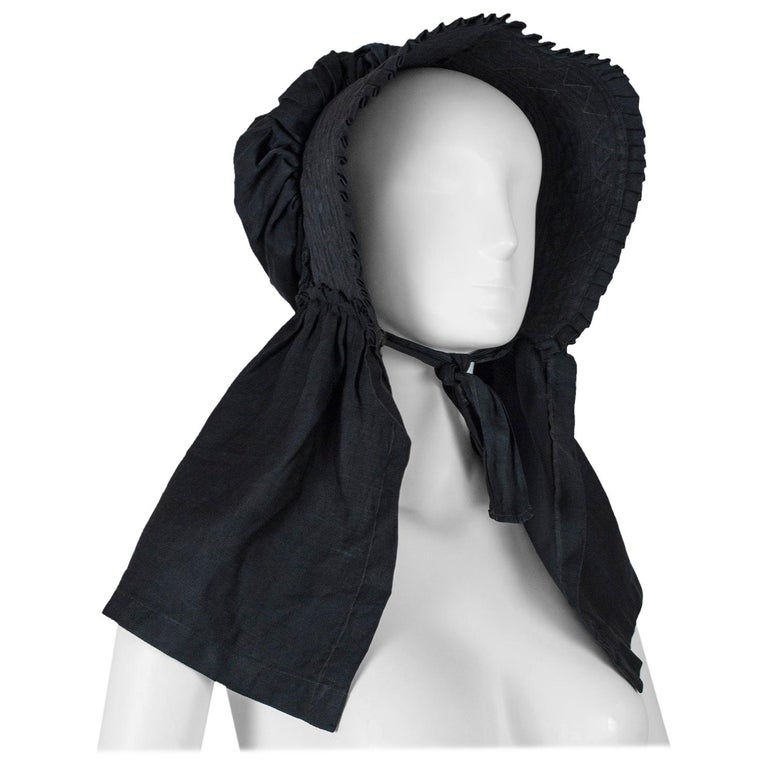 Victorian American Quilted Mourning Poke Bonnet with Sun Apron, 1850s at  1stDibs | victorian mourning bonnet