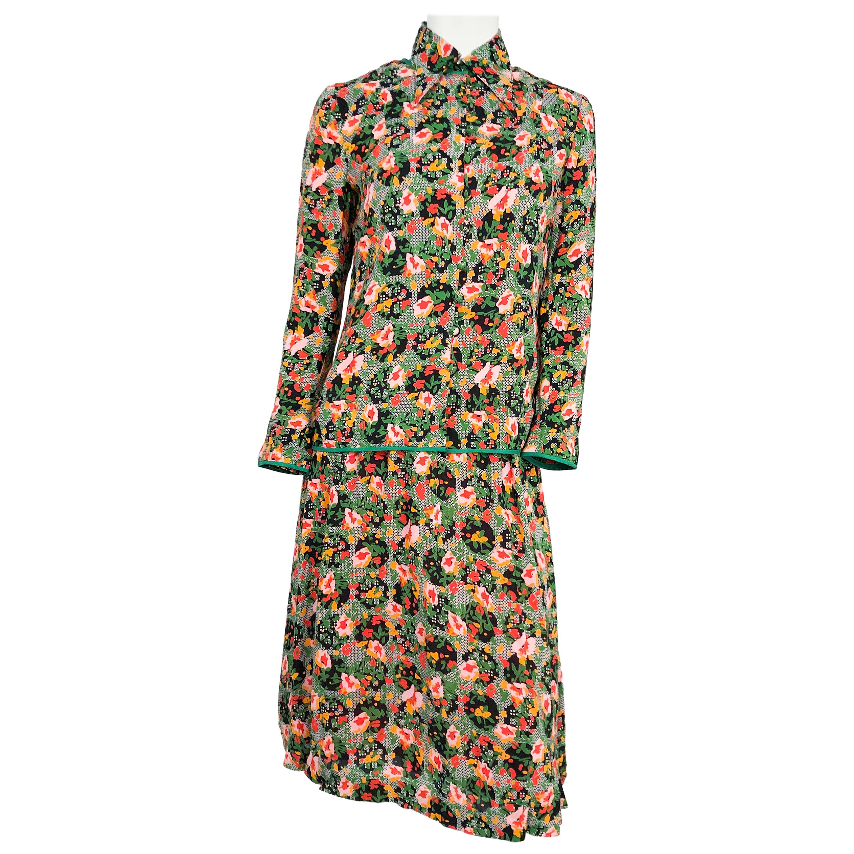 1970s Floral Printed Silk 4 Piece Set For Sale