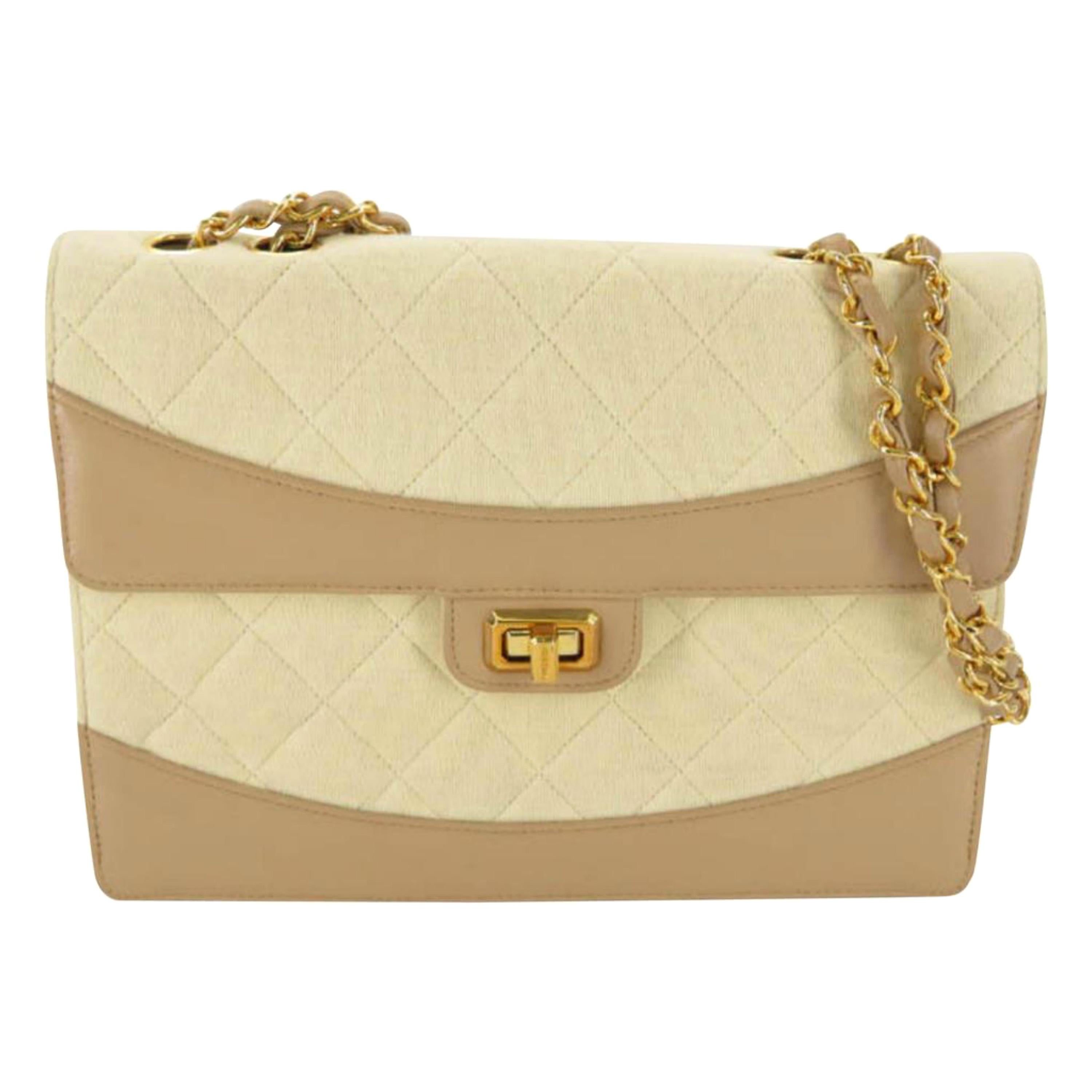 Chanel Quilted Retro Clasp Caramel Flap 865910 Beige Canvas Shoulder Bag For Sale