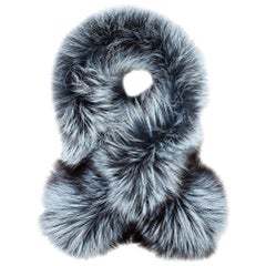 Verheyen London Lapel Cross-through Collar in Iced Topaz Fox Fur - Brand New